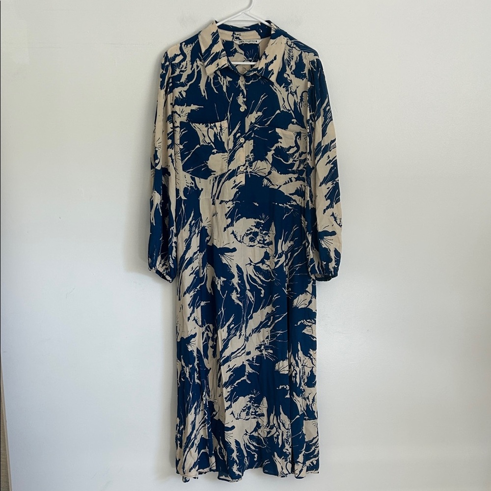 Zara Navy and Beige Long Sleeve Dress
